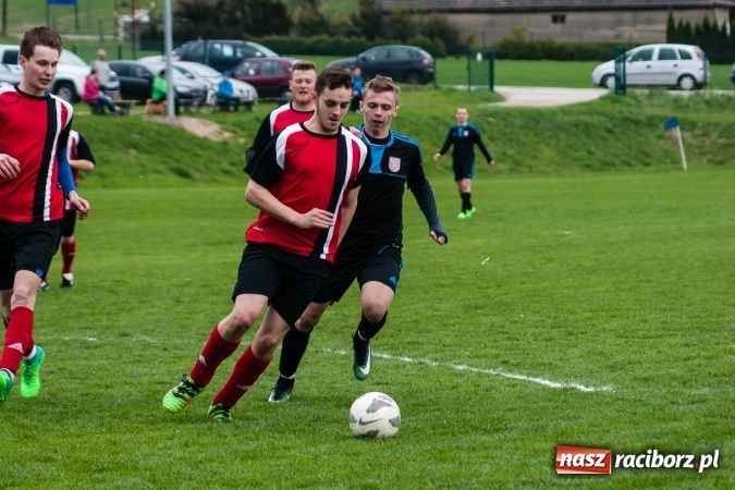 Zdjęcie w galerii na portalu naszraciborz.pl: A klasa: Derby outsiderów na remis wiadomości z regionu