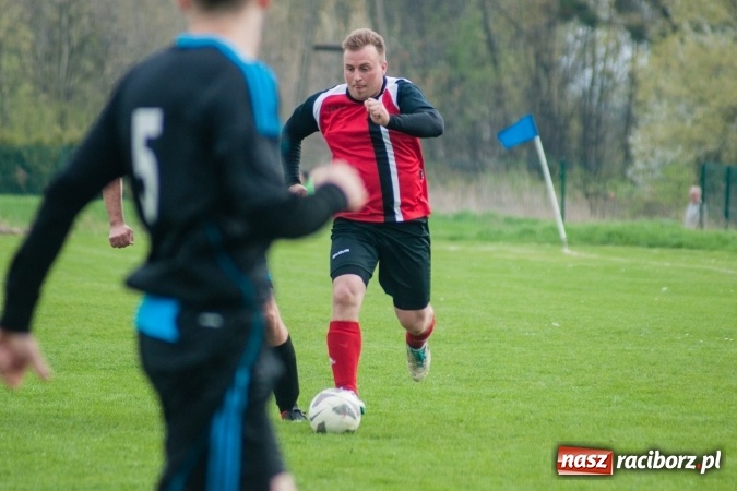 Zdjęcie w galerii na portalu naszraciborz.pl: A klasa: Derby outsiderów na remis wiadomości z regionu