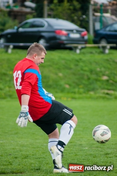 Zdjęcie w galerii na portalu naszraciborz.pl: A klasa: Derby outsiderów na remis wiadomości z regionu