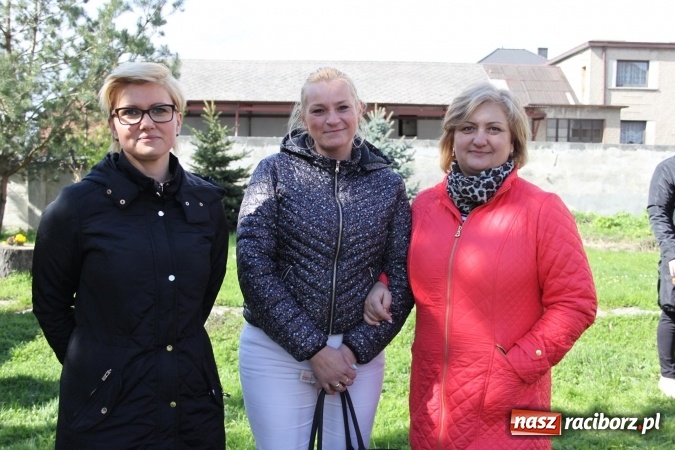 Zdjęcie w galerii na portalu naszraciborz.pl: Szukanie zajączka w wojnowickich ogrodach wiadomości z regionu