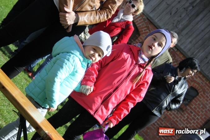 Zdjęcie w galerii na portalu naszraciborz.pl: Szukanie zajączka w wojnowickich ogrodach wiadomości z regionu