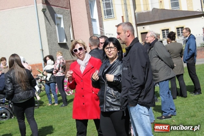 Zdjęcie w galerii na portalu naszraciborz.pl: Szukanie zajączka w wojnowickich ogrodach wiadomości z regionu