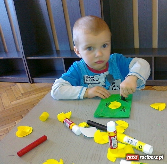 Zdjęcie w galerii na portalu naszraciborz.pl: Maluchy z Fiku-miku w świątecznej atmosferze wiadomości z regionu