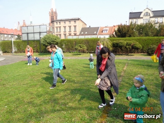 Zdjęcie w galerii na portalu naszraciborz.pl: Maluchy z Fiku-miku w świątecznej atmosferze wiadomości z regionu