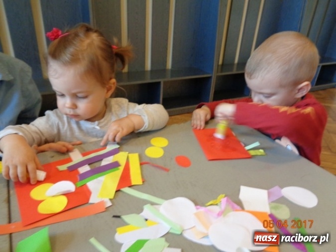 Zdjęcie w galerii na portalu naszraciborz.pl: Maluchy z Fiku-miku w świątecznej atmosferze wiadomości z regionu