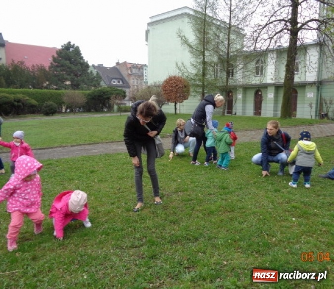 Zdjęcie w galerii na portalu naszraciborz.pl: Maluchy z Fiku-miku w świątecznej atmosferze wiadomości z regionu