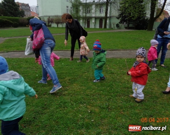 Zdjęcie w galerii na portalu naszraciborz.pl: Maluchy z Fiku-miku w świątecznej atmosferze wiadomości z regionu