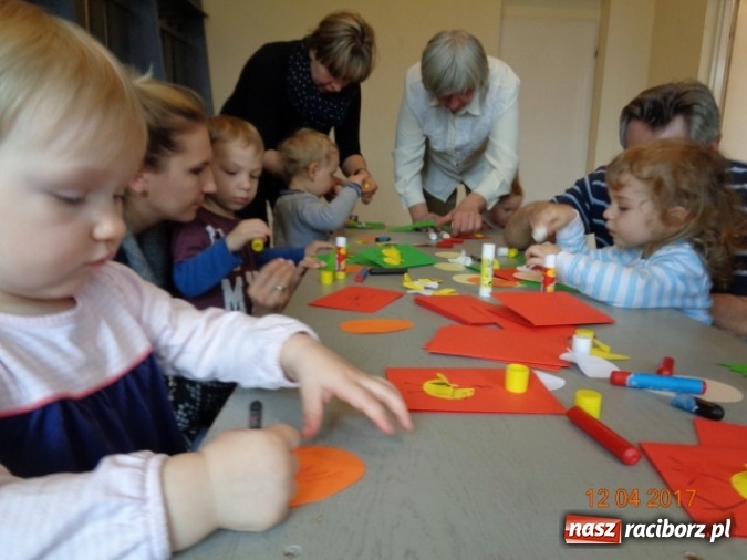Zdjęcie w galerii na portalu naszraciborz.pl: Maluchy z Fiku-miku w świątecznej atmosferze wiadomości z regionu