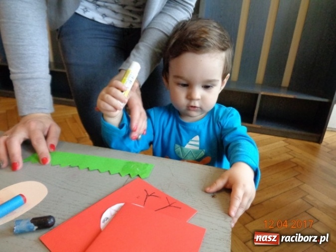 Zdjęcie w galerii na portalu naszraciborz.pl: Maluchy z Fiku-miku w świątecznej atmosferze wiadomości z regionu