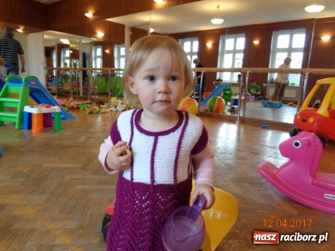 Zdjęcie w galerii na portalu naszraciborz.pl: Maluchy z Fiku-miku w świątecznej atmosferze wiadomości z regionu