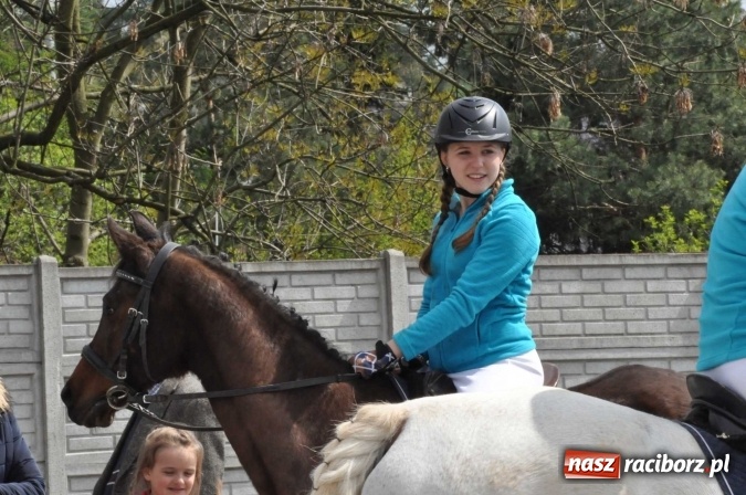 Zdjęcie w galerii na portalu naszraciborz.pl: Pietrowicka procesja konna na dwa jubileusze wiadomości z regionu