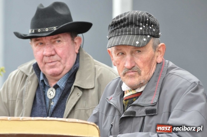 Zdjęcie w galerii na portalu naszraciborz.pl: Pietrowicka procesja konna na dwa jubileusze wiadomości z regionu