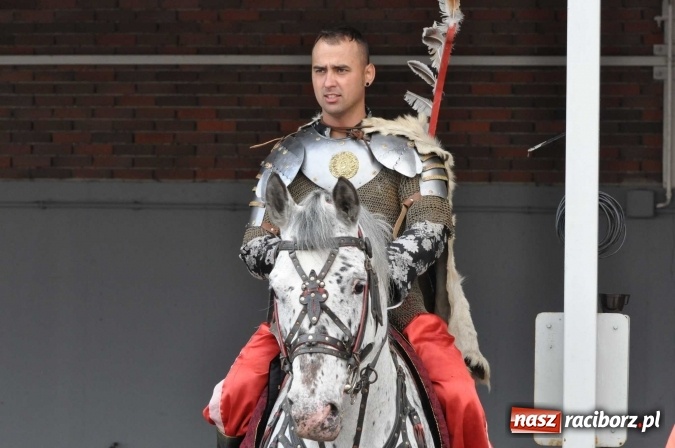 Zdjęcie w galerii na portalu naszraciborz.pl: Pietrowicka procesja konna na dwa jubileusze wiadomości z regionu