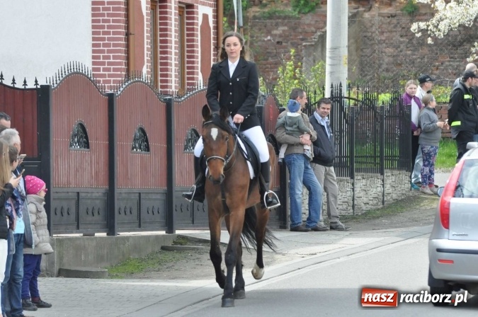 Zdjęcie w galerii na portalu naszraciborz.pl: Pietrowicka procesja konna na dwa jubileusze wiadomości z regionu