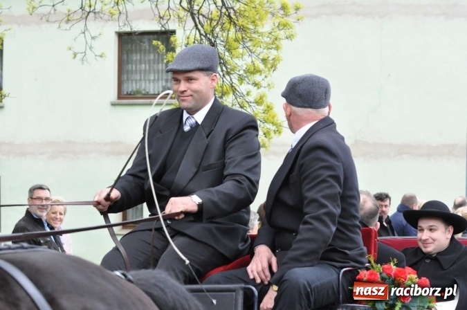 Zdjęcie w galerii na portalu naszraciborz.pl: Pietrowicka procesja konna na dwa jubileusze wiadomości z regionu