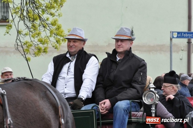 Zdjęcie w galerii na portalu naszraciborz.pl: Pietrowicka procesja konna na dwa jubileusze wiadomości z regionu