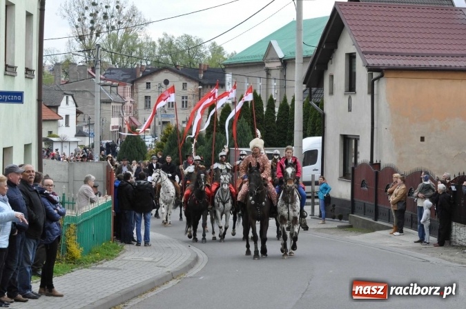 Zdjęcie w galerii na portalu naszraciborz.pl: Pietrowicka procesja konna na dwa jubileusze wiadomości z regionu