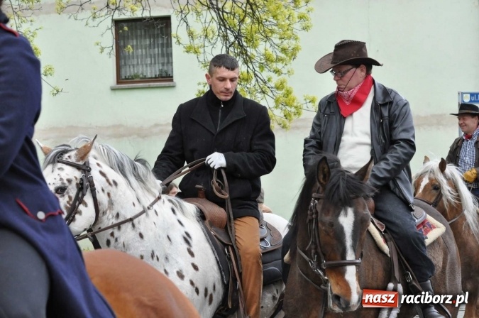 Zdjęcie w galerii na portalu naszraciborz.pl: Pietrowicka procesja konna na dwa jubileusze wiadomości z regionu