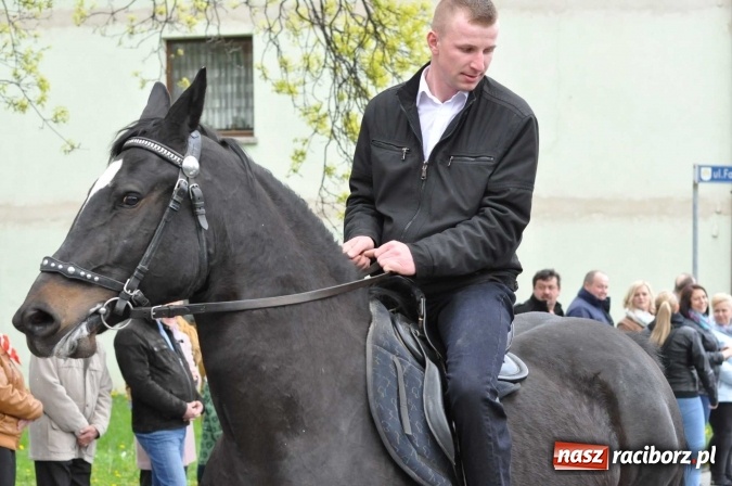 Zdjęcie w galerii na portalu naszraciborz.pl: Pietrowicka procesja konna na dwa jubileusze wiadomości z regionu