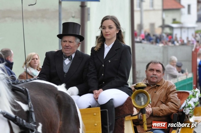 Zdjęcie w galerii na portalu naszraciborz.pl: Pietrowicka procesja konna na dwa jubileusze wiadomości z regionu