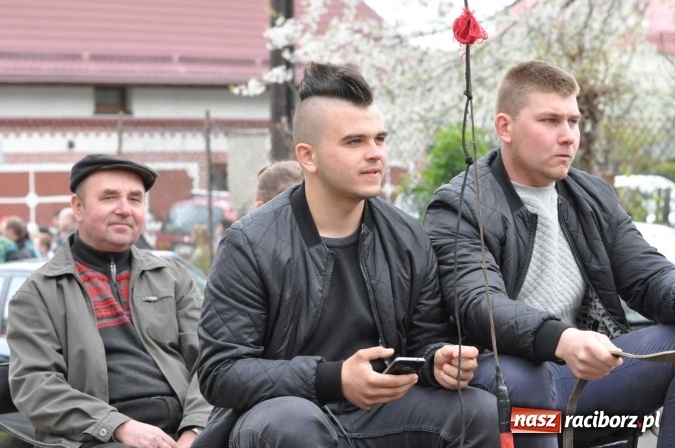 Zdjęcie w galerii na portalu naszraciborz.pl: Pietrowicka procesja konna na dwa jubileusze wiadomości z regionu