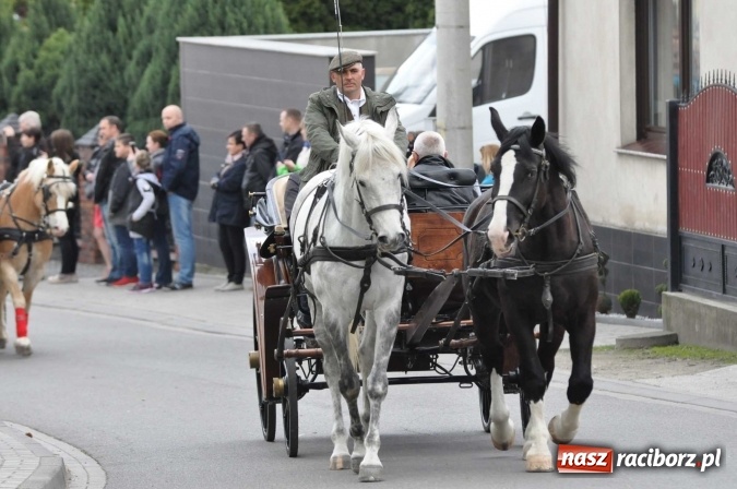 Zdjęcie w galerii na portalu naszraciborz.pl: Pietrowicka procesja konna na dwa jubileusze wiadomości z regionu