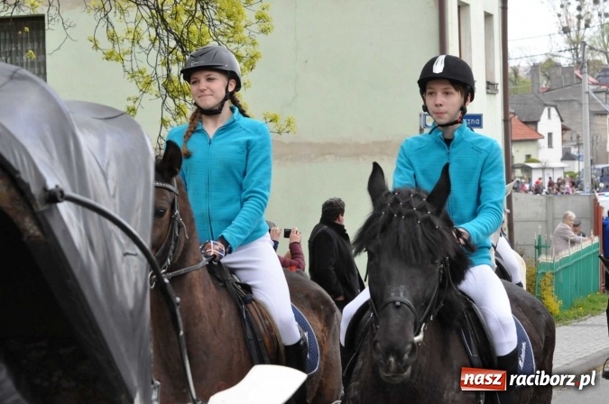 Zdjęcie w galerii na portalu naszraciborz.pl: Pietrowicka procesja konna na dwa jubileusze wiadomości z regionu