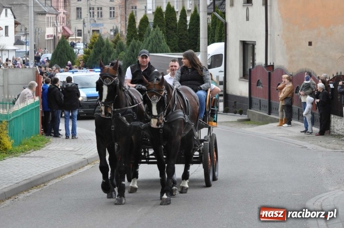 Zdjęcie w galerii na portalu naszraciborz.pl: Pietrowicka procesja konna na dwa jubileusze wiadomości z regionu