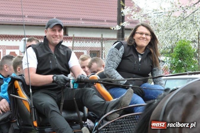 Zdjęcie w galerii na portalu naszraciborz.pl: Pietrowicka procesja konna na dwa jubileusze wiadomości z regionu