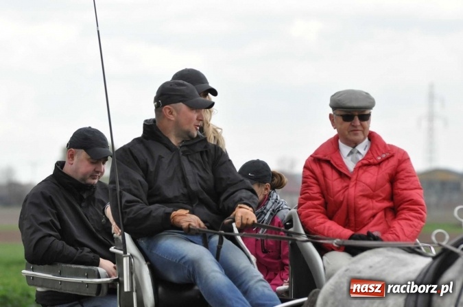 Zdjęcie w galerii na portalu naszraciborz.pl: Pietrowicka procesja konna na dwa jubileusze wiadomości z regionu