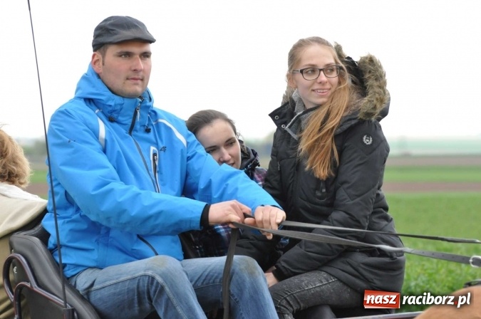 Zdjęcie w galerii na portalu naszraciborz.pl: Pietrowicka procesja konna na dwa jubileusze wiadomości z regionu