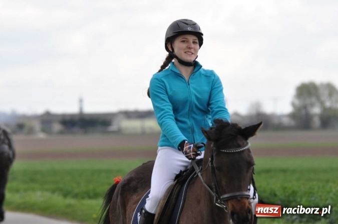 Zdjęcie w galerii na portalu naszraciborz.pl: Pietrowicka procesja konna na dwa jubileusze wiadomości z regionu