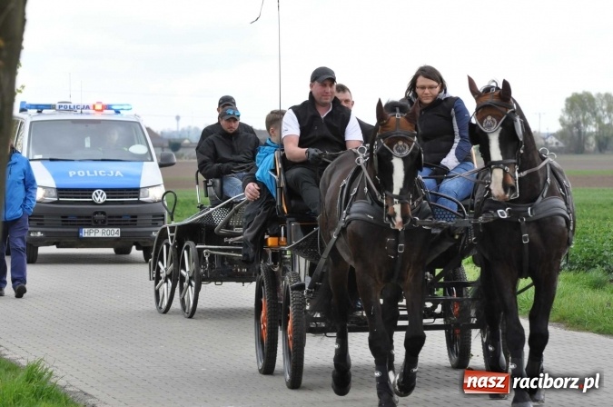 Zdjęcie w galerii na portalu naszraciborz.pl: Pietrowicka procesja konna na dwa jubileusze wiadomości z regionu