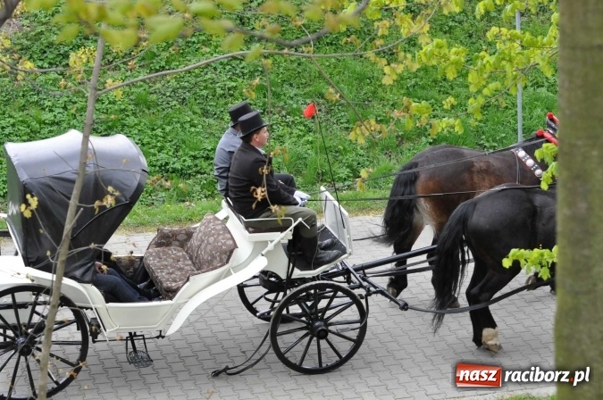 Zdjęcie w galerii na portalu naszraciborz.pl: Pietrowicka procesja konna na dwa jubileusze wiadomości z regionu