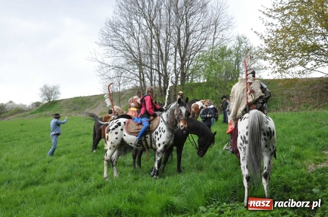 Zdjęcie w galerii na portalu naszraciborz.pl: Pietrowicka procesja konna na dwa jubileusze wiadomości z regionu
