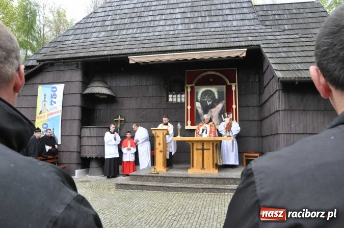 Zdjęcie w galerii na portalu naszraciborz.pl: Pietrowicka procesja konna na dwa jubileusze wiadomości z regionu