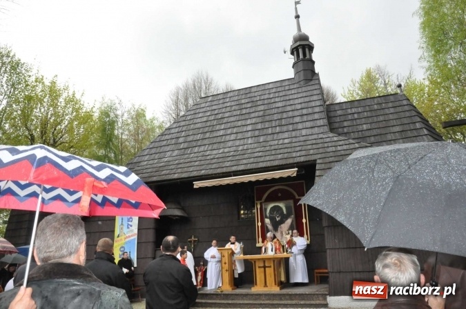 Zdjęcie w galerii na portalu naszraciborz.pl: Pietrowicka procesja konna na dwa jubileusze wiadomości z regionu