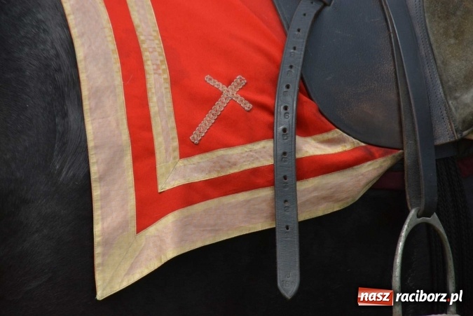 Zdjęcie w galerii na portalu naszraciborz.pl: Biskup, senator, starosta i wójt, czyli bieńkowicka procesja konna  wiadomości z regionu