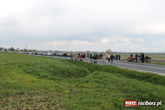 Zdjęcie w galerii na portalu naszraciborz.pl: Biskup, senator, starosta i wójt, czyli bieńkowicka procesja konna  wiadomości z regionu