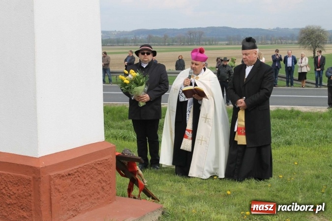 Zdjęcie w galerii na portalu naszraciborz.pl: Biskup, senator, starosta i wójt, czyli bieńkowicka procesja konna  wiadomości z regionu