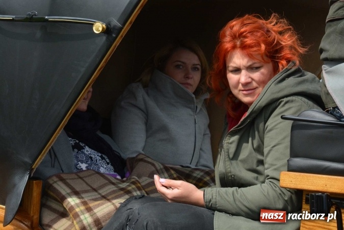 Zdjęcie w galerii na portalu naszraciborz.pl: Ponad setka koni na wielkanocnej procesji w Raciborzu-Sudole wiadomości z regionu