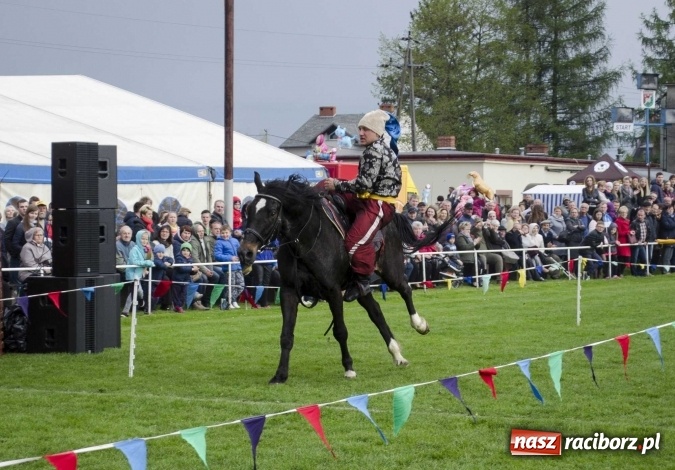 Zdjęcie w galerii na portalu naszraciborz.pl: Konny Festyn Wielkanocny w Pietrowicach Wielkich  wiadomości z regionu