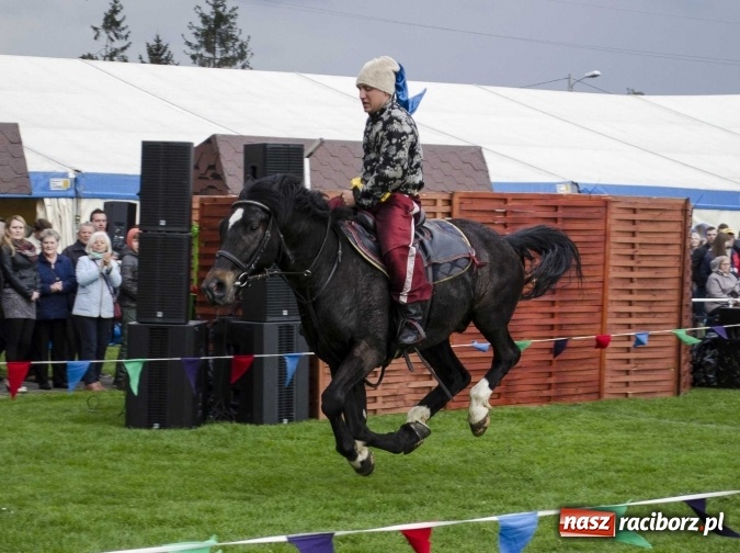 Zdjęcie w galerii na portalu naszraciborz.pl: Konny Festyn Wielkanocny w Pietrowicach Wielkich  wiadomości z regionu