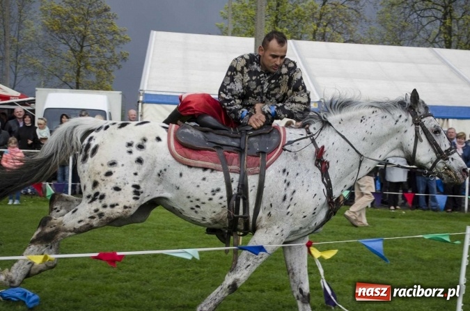 Zdjęcie w galerii na portalu naszraciborz.pl: Konny Festyn Wielkanocny w Pietrowicach Wielkich  wiadomości z regionu
