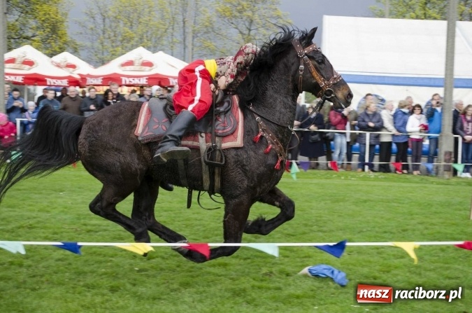Zdjęcie w galerii na portalu naszraciborz.pl: Konny Festyn Wielkanocny w Pietrowicach Wielkich  wiadomości z regionu