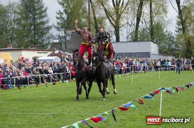 Zdjęcie w galerii na portalu naszraciborz.pl: Konny Festyn Wielkanocny w Pietrowicach Wielkich  wiadomości z regionu
