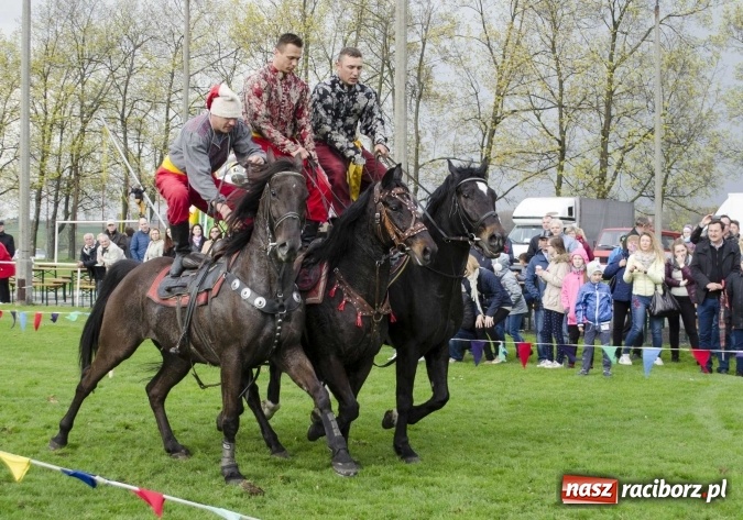 Zdjęcie w galerii na portalu naszraciborz.pl: Konny Festyn Wielkanocny w Pietrowicach Wielkich  wiadomości z regionu
