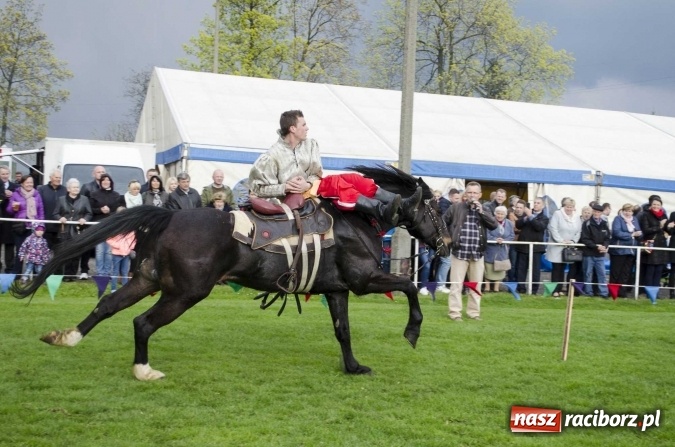 Zdjęcie w galerii na portalu naszraciborz.pl: Konny Festyn Wielkanocny w Pietrowicach Wielkich  wiadomości z regionu