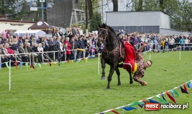 Zdjęcie w galerii na portalu naszraciborz.pl: Konny Festyn Wielkanocny w Pietrowicach Wielkich  wiadomości z regionu