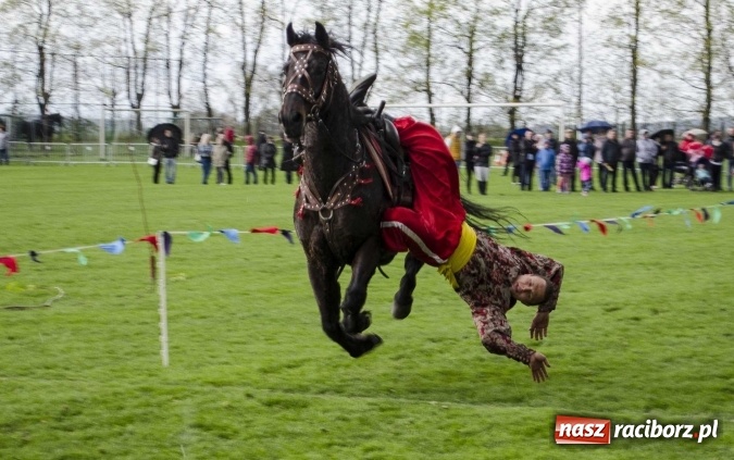 Zdjęcie w galerii na portalu naszraciborz.pl: Konny Festyn Wielkanocny w Pietrowicach Wielkich  wiadomości z regionu